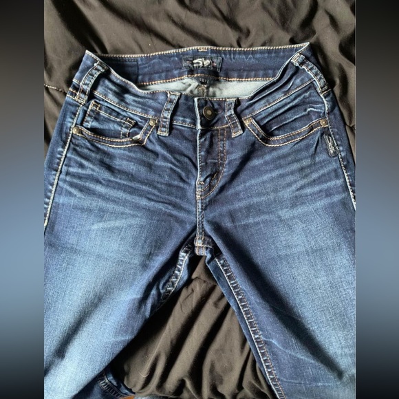 Woman’s silver jeans - Picture 2 of 3